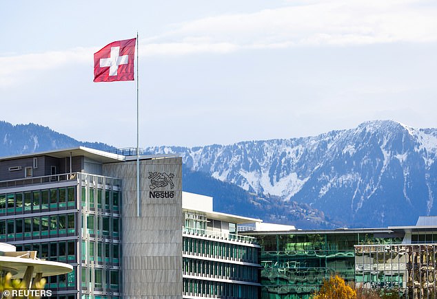 Pemecatan CEO Nestlé diungkap oleh selingkuhan yang marah ketika dia menemukannya di hotel Swiss den