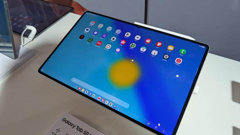 Samsung Galaxy Tab S11 Ultra is powered by the Snapdragon 8 Elite processor.