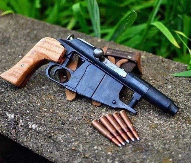 15 Photos of Weird and Unusual Guns