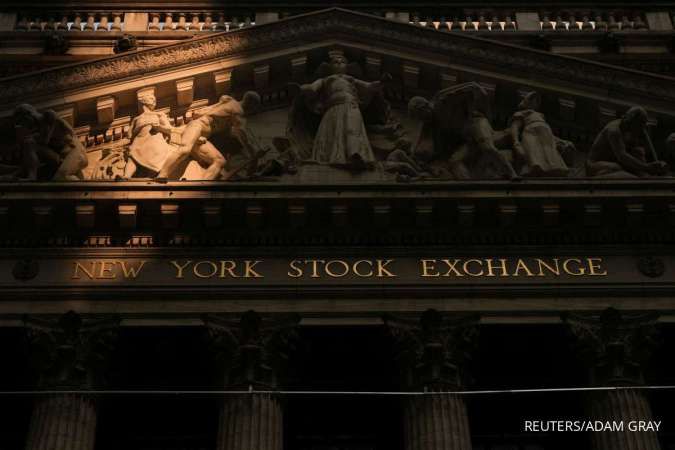 Wall Street Turun Pagi Ini, Sentimen Powell Melemah Jelang Data Ekonomi AS