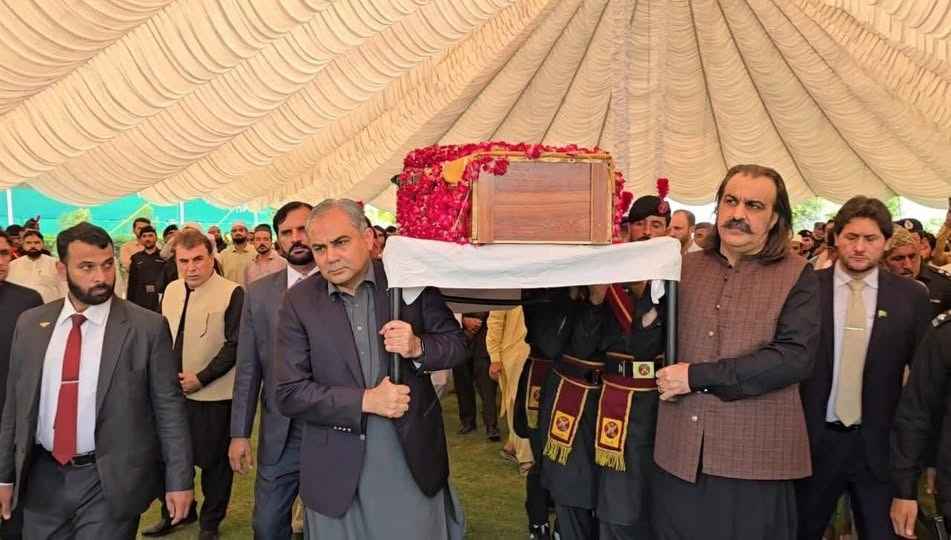 Mohsin Naqvi dan CM KP Gandapur menghormati personel FC yang gugur di Hangu