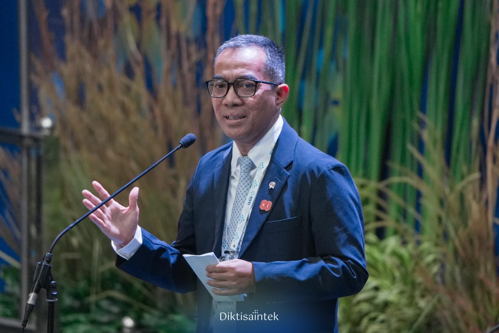 Mendiktisaintek Jamin Posko Bencana Kampus Dukung Pemulihan Masyarakat