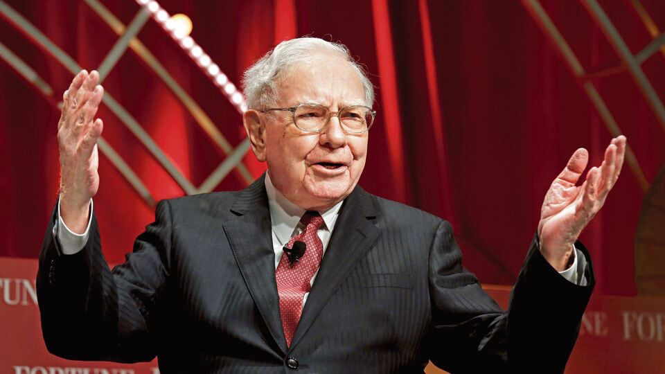 Warren Buffett backs THIS 90/10 investment mantra for his family Warren Buffett backs THIS 90/10 investment mantra for his family