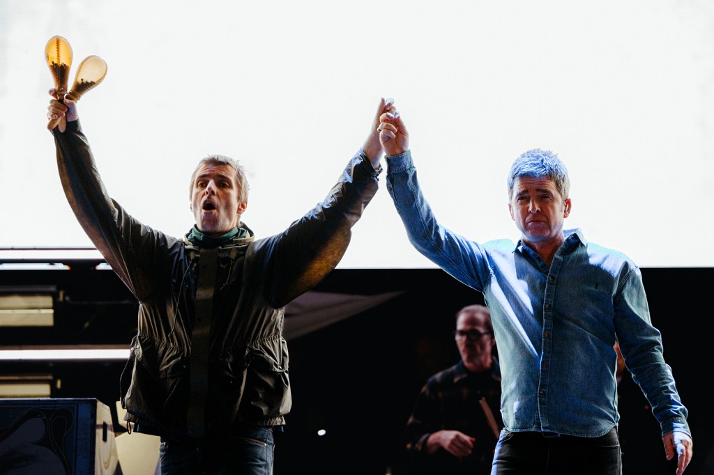 Oasis Blast Chicago Fans With Sonic Overload at First U.S. Reunion Show: ‘We Invented All This Madness'