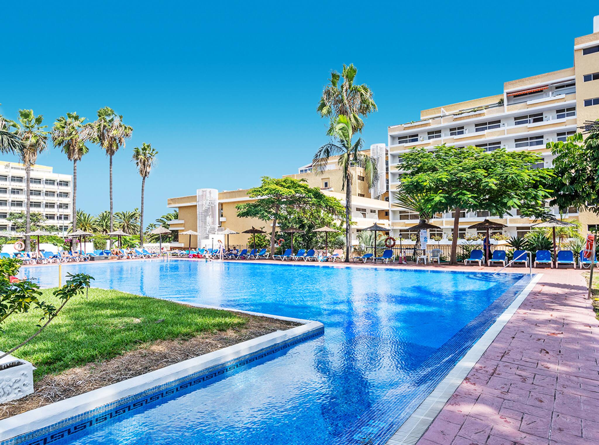 Im Winter nach Teneriffa: 1 Woche im 4* Resort mit Direktflügen und All ...