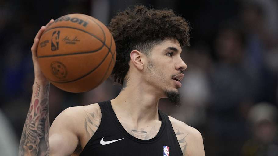 LaMelo Ball trade rumors won&rsquo;t end until the Hornets start winning