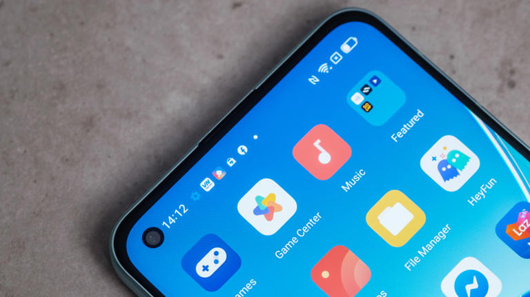 A closeup of the Oppo Reno 6 Pro's Home screen