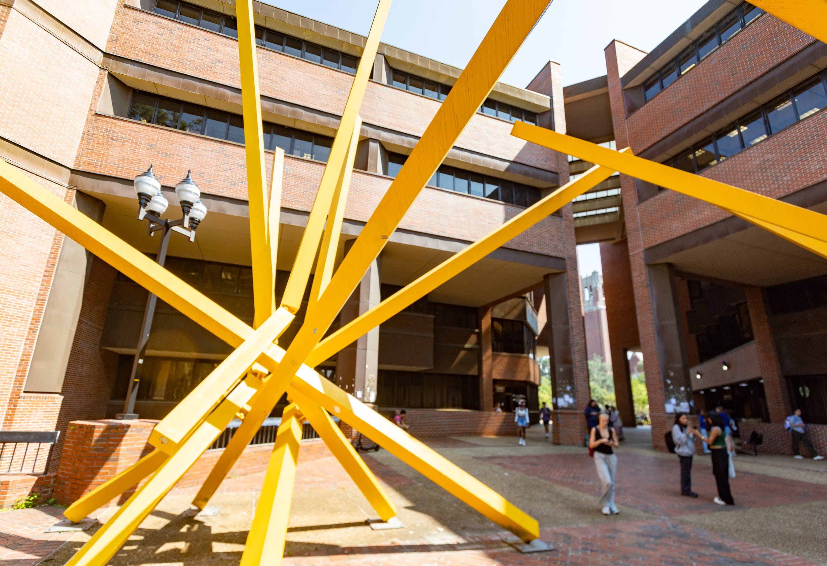 When does UF's 2026 spring semester begin? When is spring break? Key dates