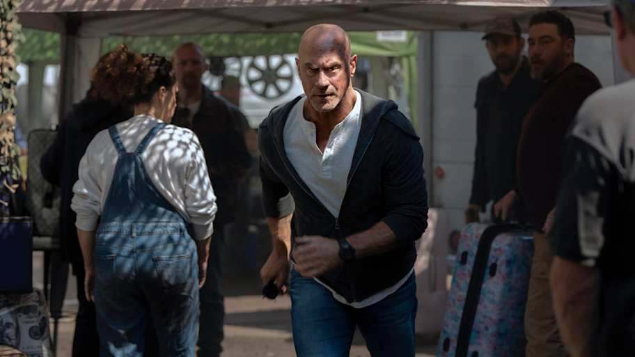 LAW & ORDER: ORGANIZED CRIME -- Pictured: (l-r) Christopher Meloni as Detective Elliot Stabler -- (Photo by: Virginia Sherwood/PEACOCK)