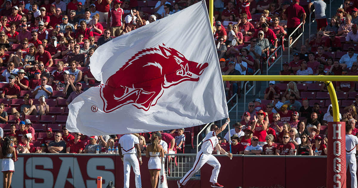 University of Arkansas gives alert for active shooter on Fayetteville University of Arkansas gives alert for active shooter on Fayetteville