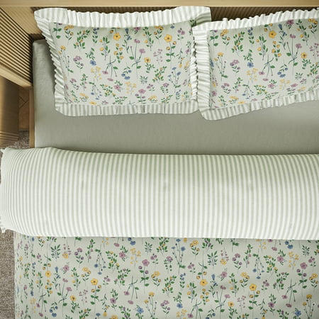 Goodbye plain white sheets – Drew Barrymore designed a botanical ...