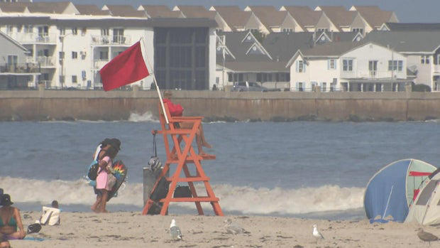 17-year-old drowns at Hampton Beach in New Hampshire, despite father's ...