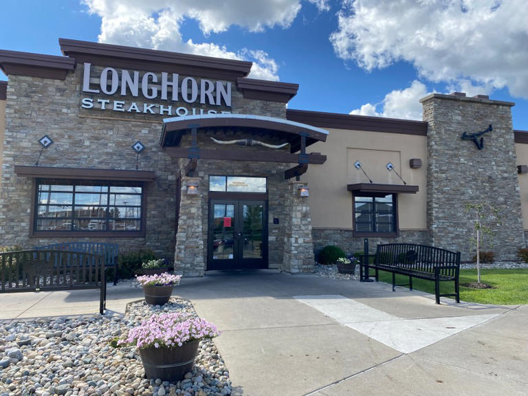 Longhorn Steakhouse Shutters Its Doors After Shocking Inspection Reveals Horror Inside
