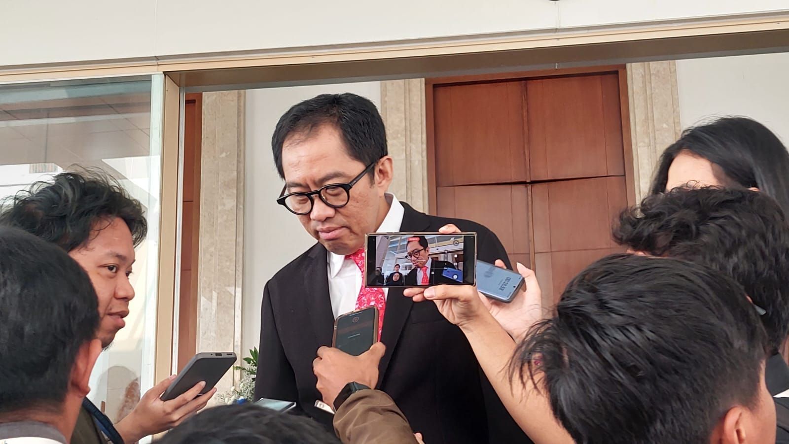 Wamenperin Faisol Riza: Sektor Nonmigas Serap 19,6 Juta Tenaga Kerja pada Februari 2025