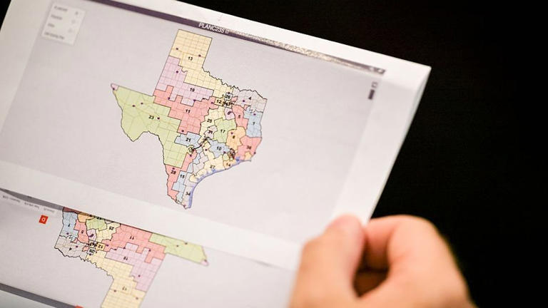 Supreme Court allows Texas' redrawn congressional map to stand for 2026 ...
