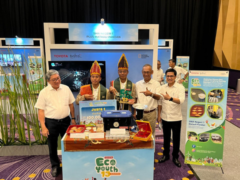 Limbah Cangkang Kepiting Rajungan Menangkan Toyota Eco Youth ke-13