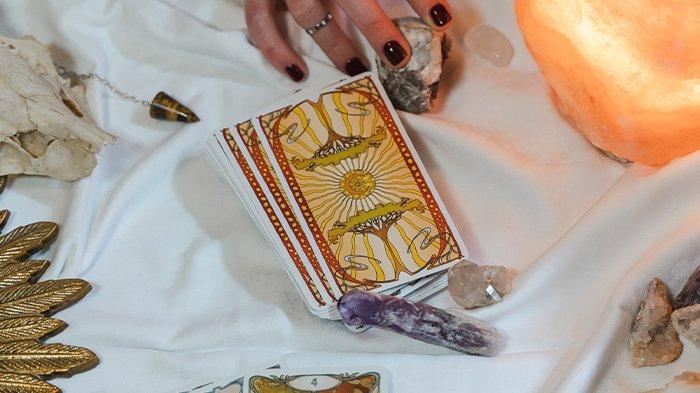 Ramalan Zodiak Lengkap Hari Ini: Aries Menuju Kesuksesan, Tapi?