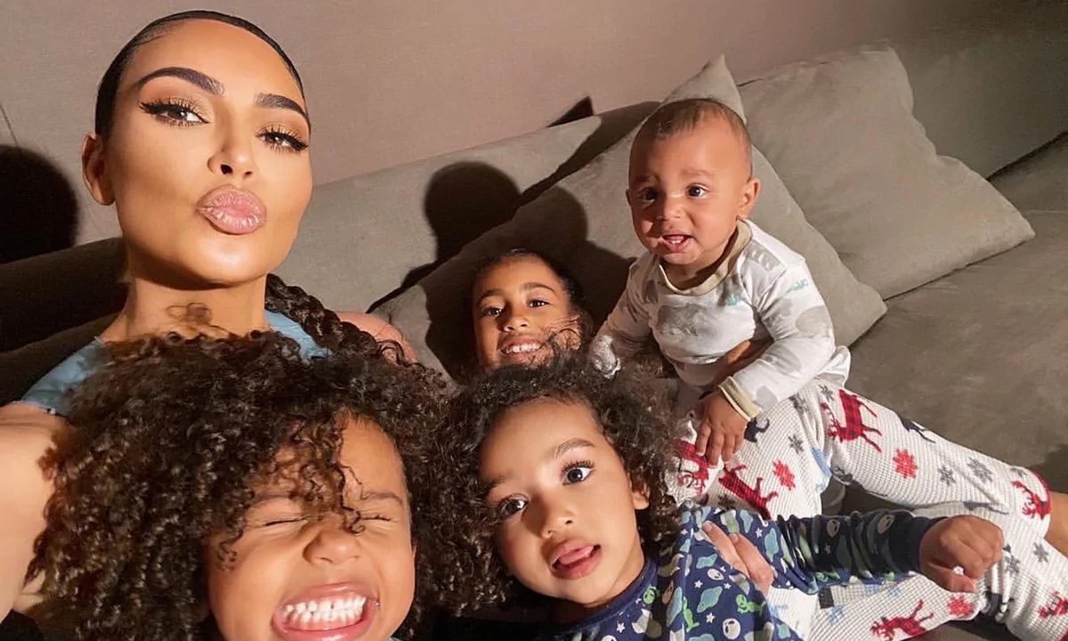 El polémico look de North West a los 12 años que divide opiniones en redes
