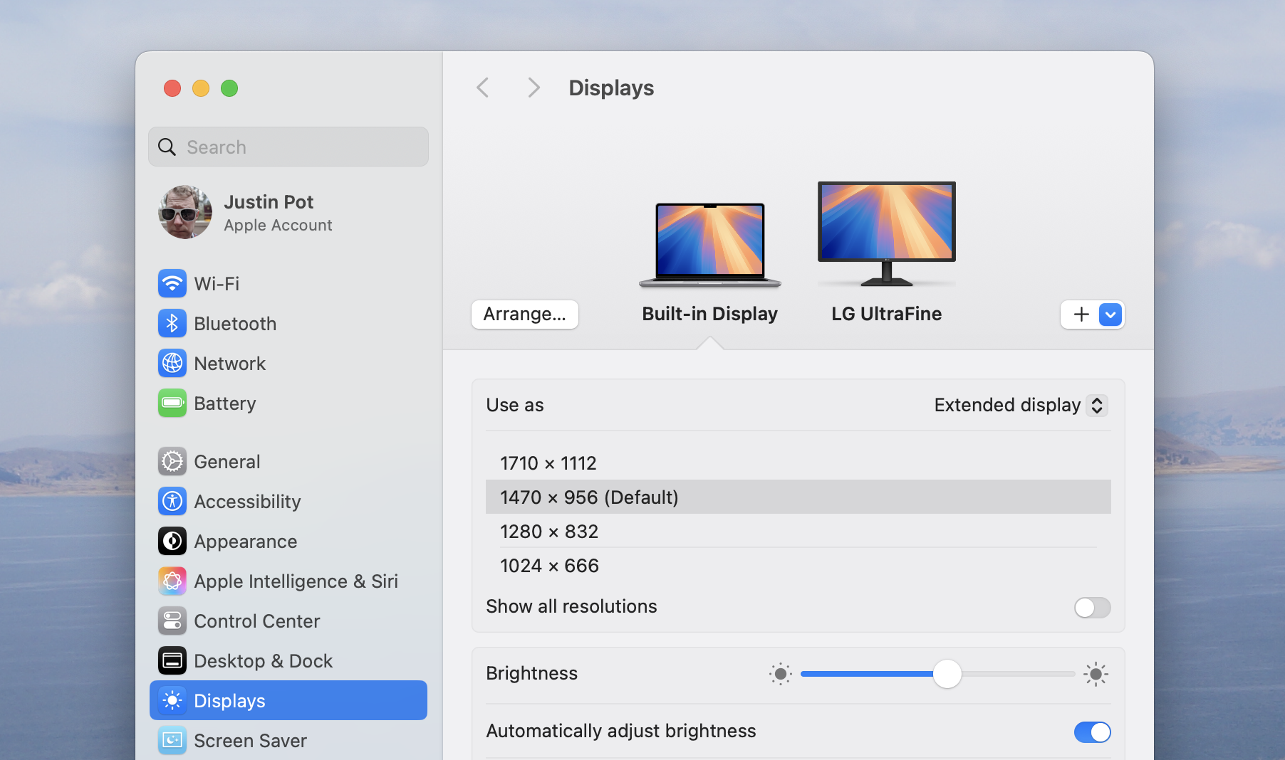 Four Ways to More Seamlessly Set Up Multiple Monitors for Your Mac