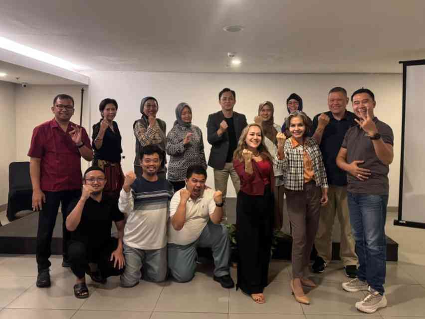 Sinergi Trainer dan Coach: Kolaborasi yang Mengubah