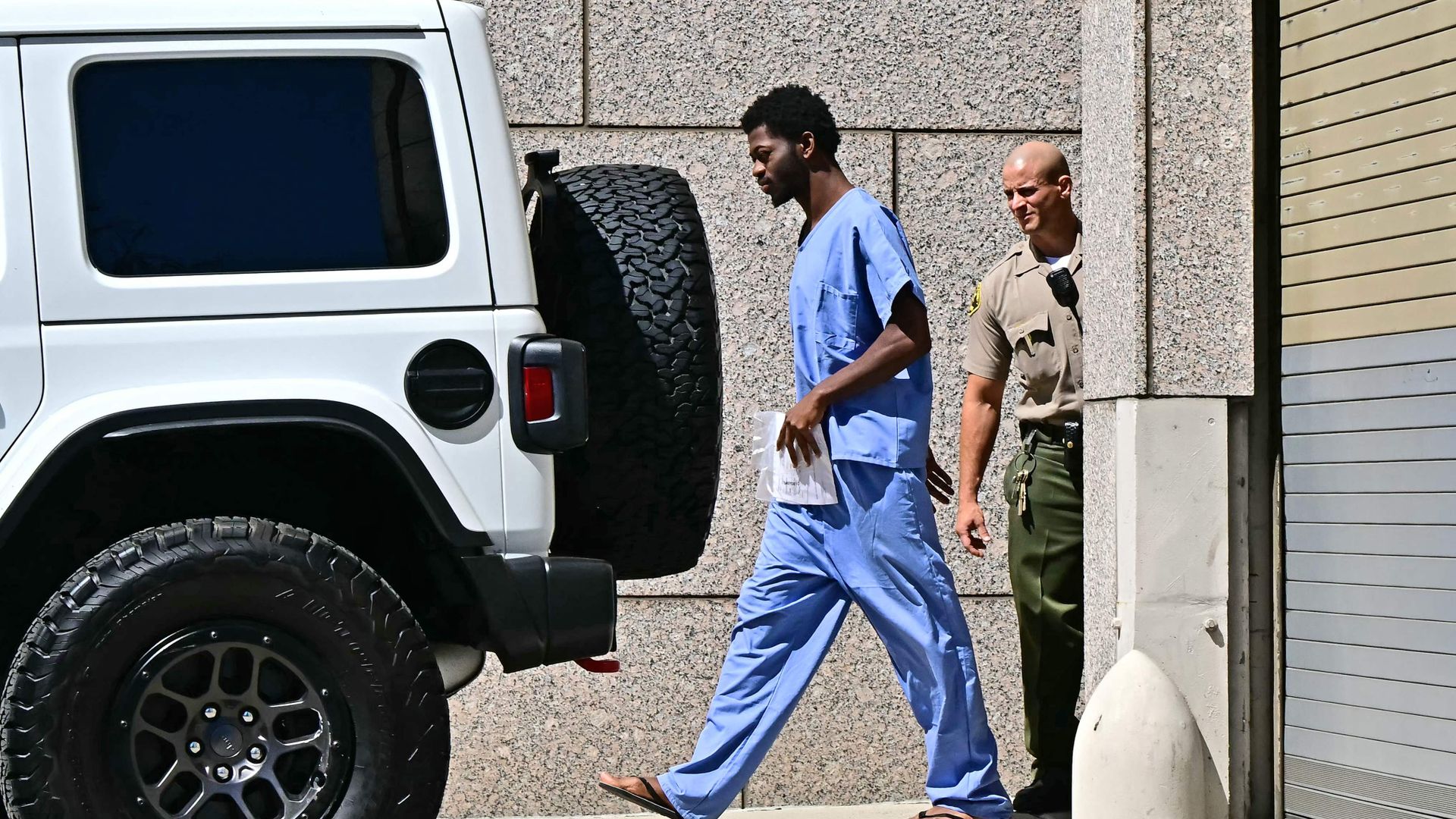 US-Rapper Lil Nas X: Sänger von »Old Town Road« nach Nacktspaziergang ...