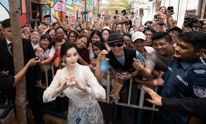 Fan Bingbing menerima gelar kehormatan untuk membujuk wisatawan datang ke Melaka, Malaysia