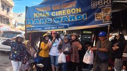 Ini Kuliner Khas Cirebon yang Bikin Nagih, Anggota Komunitas Barraya Menjajal Empal Gentong dan Tahu Gejrot
