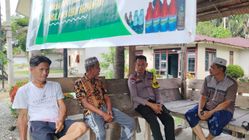 Titip Pesan Kamtibmas, Bhabinkamtibmas Tiwaa Ajak Warga Jaga Kerukunan dan Toleransi