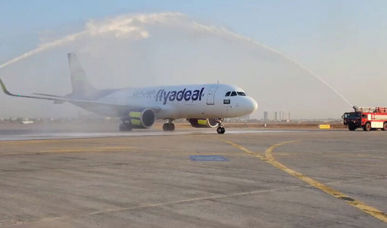 Flyadeal menghubungkan Riyadh dengan Islamabad dan Peshawar