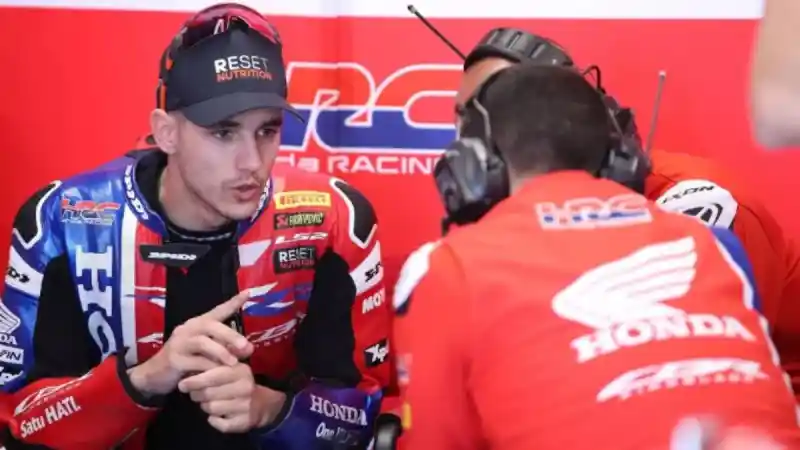 Iker Lecuona Gantikan Alvaro Bautista di Aruba.it Racing