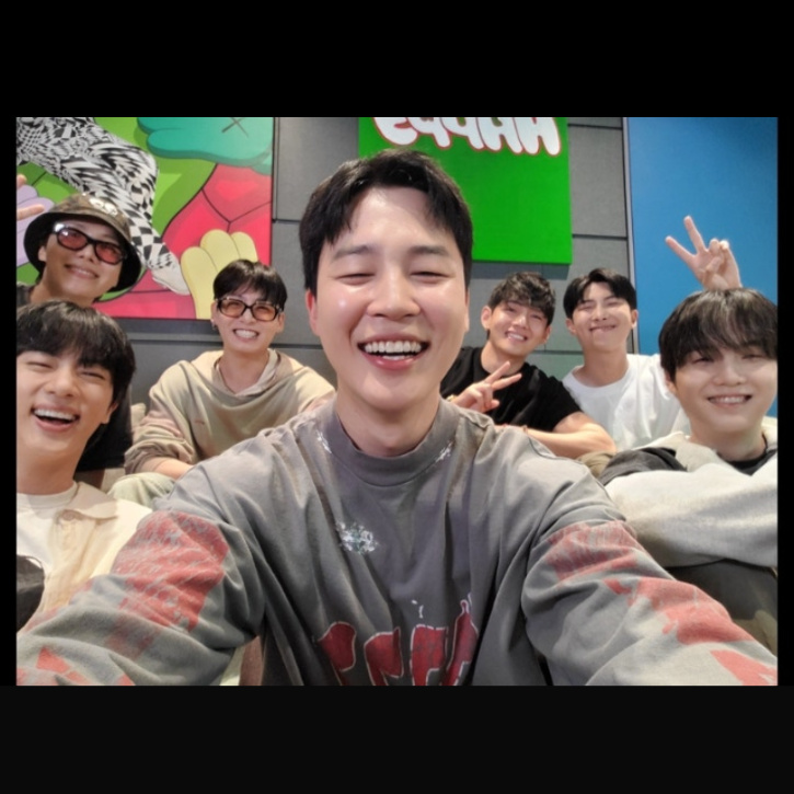 LA Dodgers welcome BTS' V: Kim Taehyung meets Shohei Ohtani, receives ...