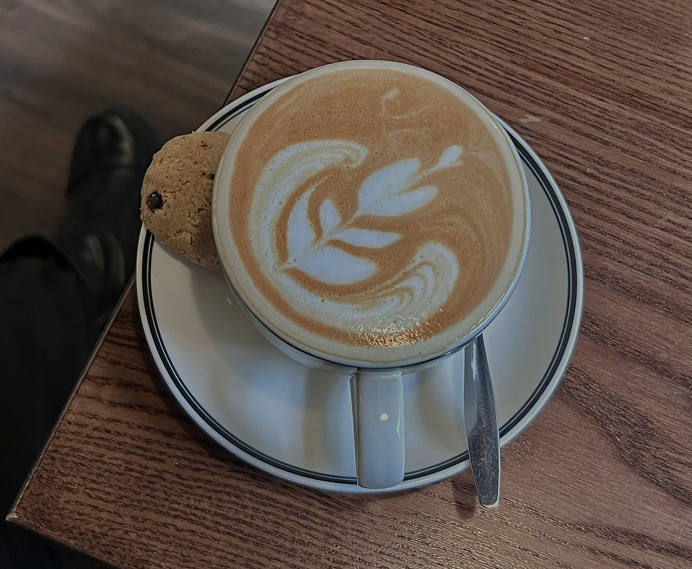 Vì sao không nên cho trẻ uống cà phê?