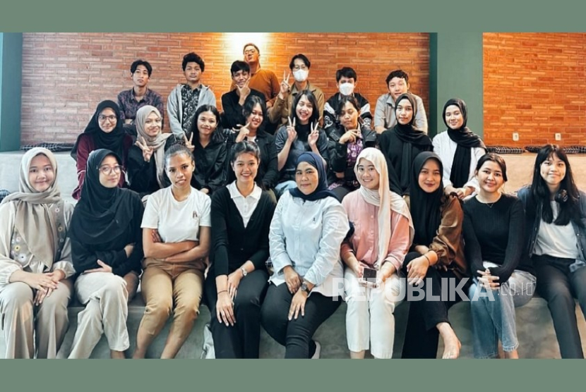 Melalui ECTION 2.0, Cyber University Gelar Kompetisi Pidato Bahasa Inggris Asia