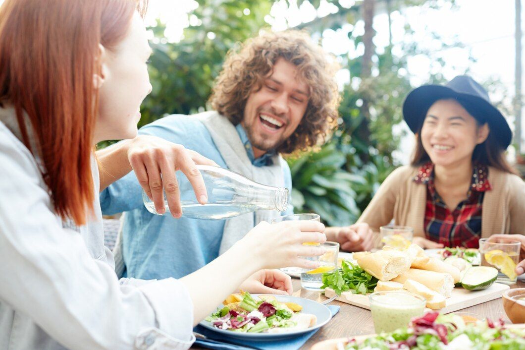 9 Kepribadian yang Sering Dimiliki Orang yang Makan Bagian Terburuk Terlebih Dahulu