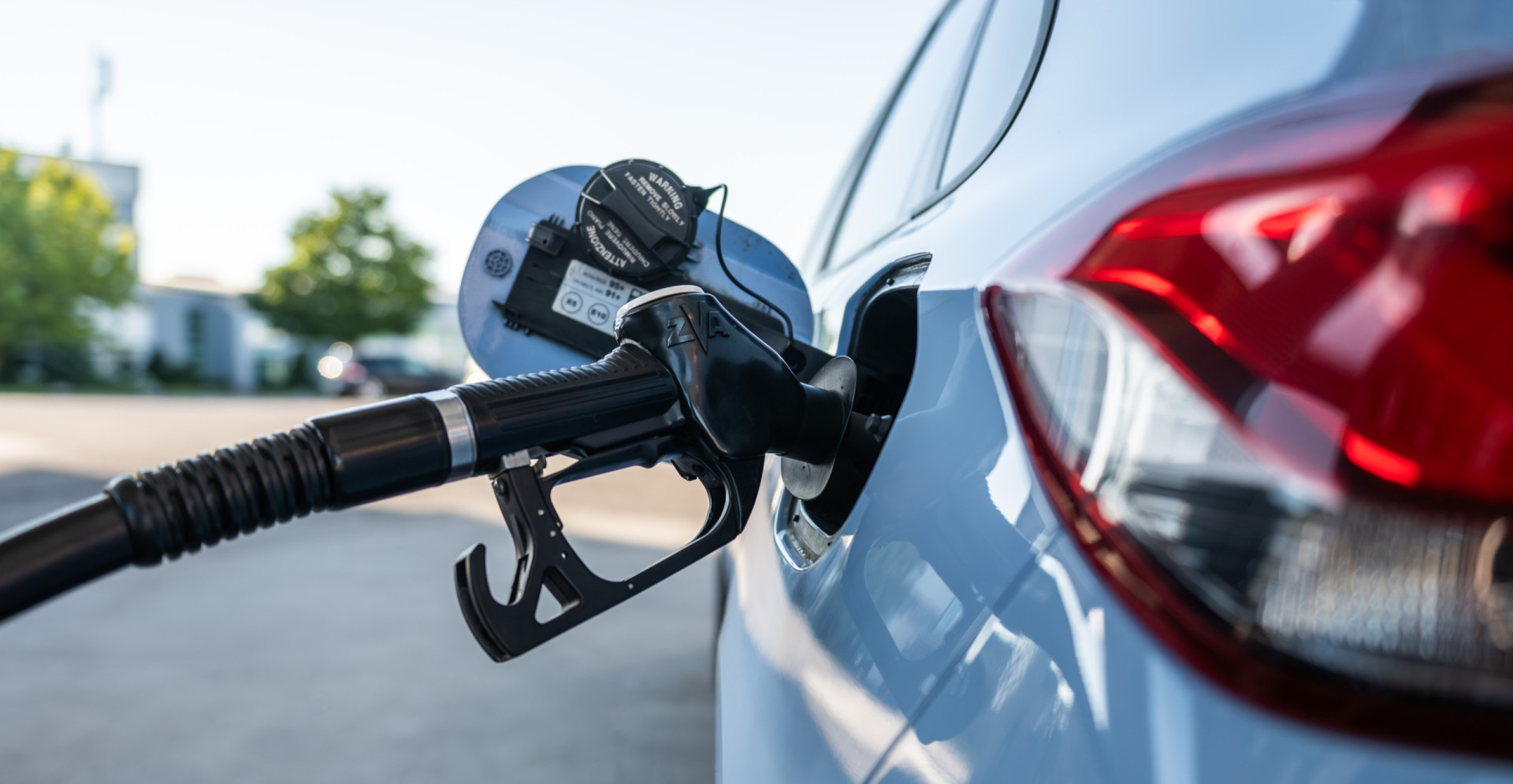 Driving tips for saving gas