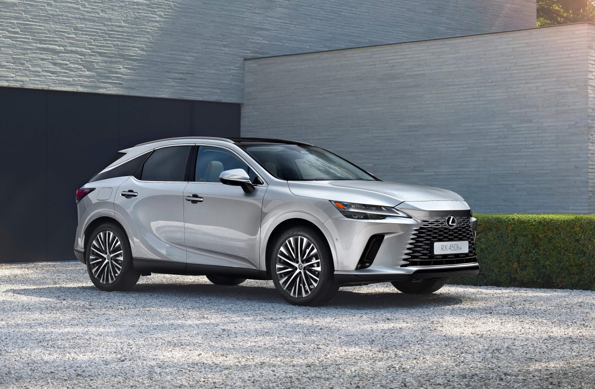 Lexus RX's March lease offers are a bargain compared to the Germans