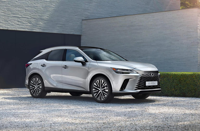 Lexus RX's March lease offers are a bargain compared to the Germans