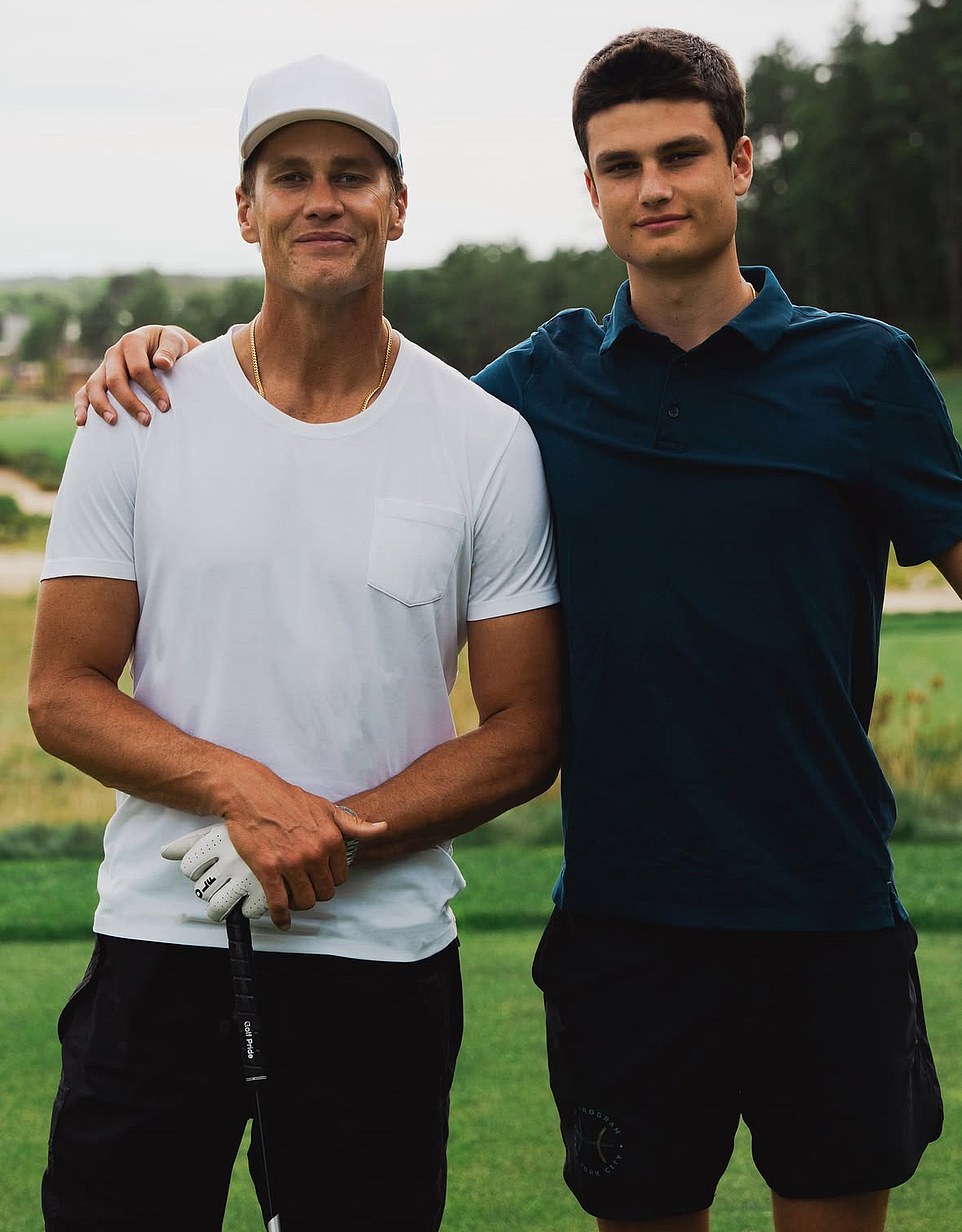 Tom Brady sends message to ex Moynahan on parenting