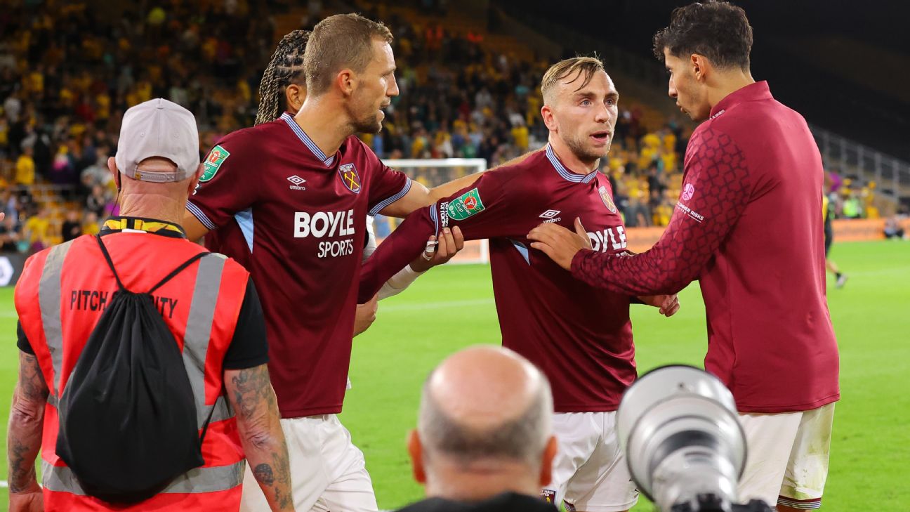 West Ham fan group issue vote of no confidence against board