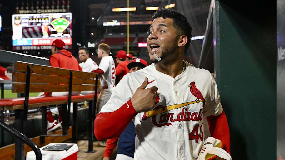 Cardinals News: Willson Contreras handed a 6-game suspension, appealing ...