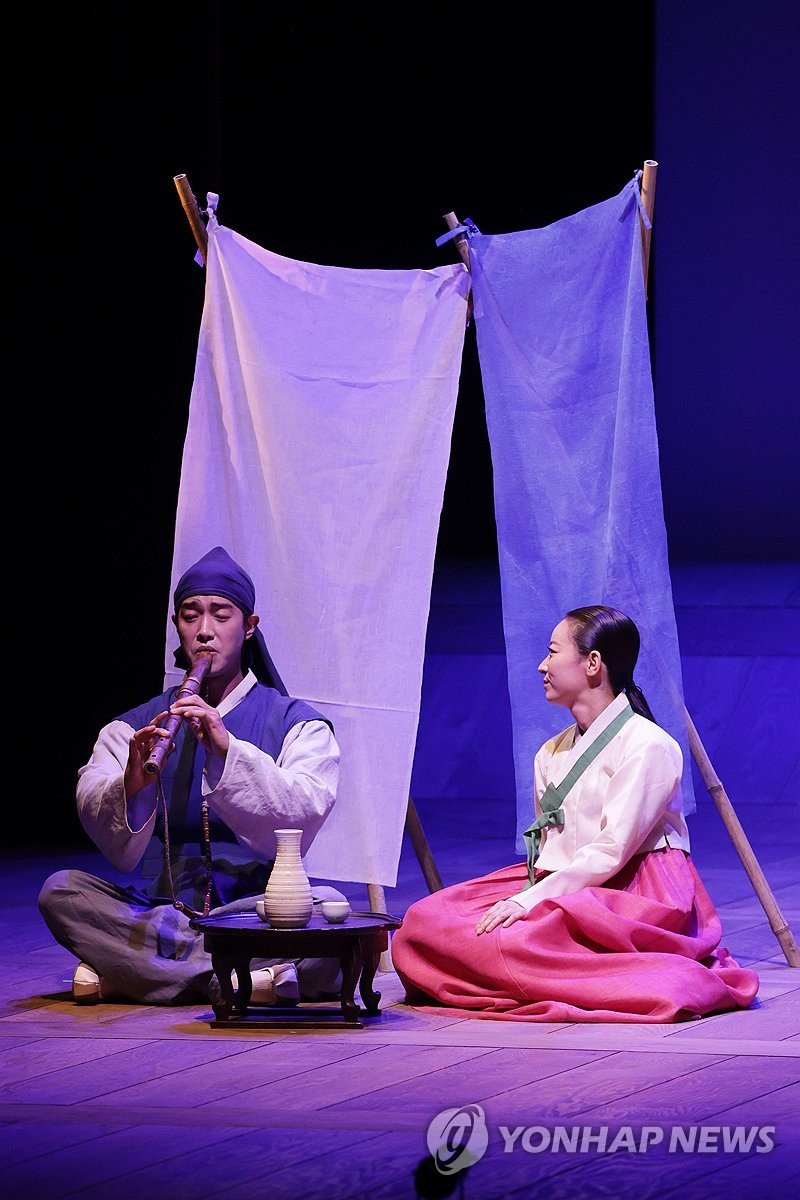 연극 '퉁소소리' 고선웅 단장 “높은 사람들이 특히 와서 보면 좋겠다”