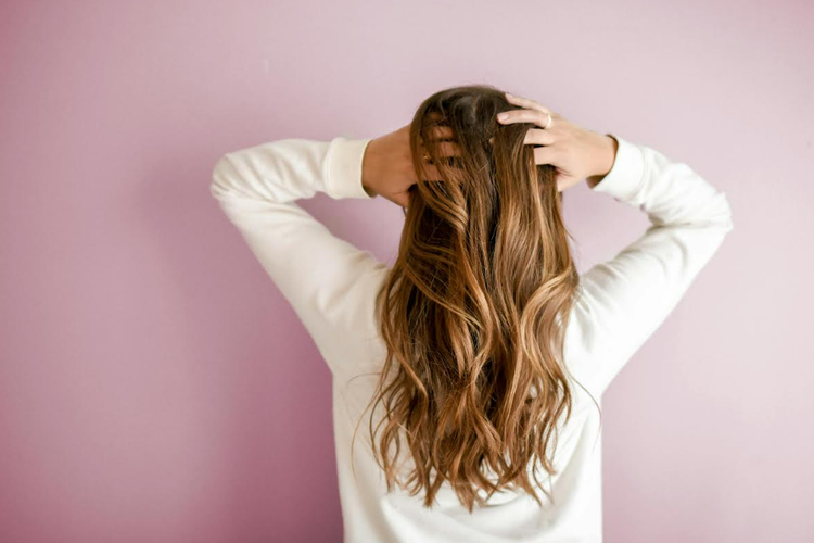 7 Rahasia Rambut Lebih Tebal dan Sehat, Rajin Keramas Salah Satunya!