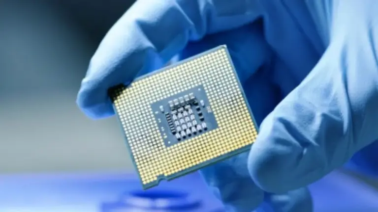 Cabinet greenlights Rs 3,936-crore chip projects, India enters advanced ...