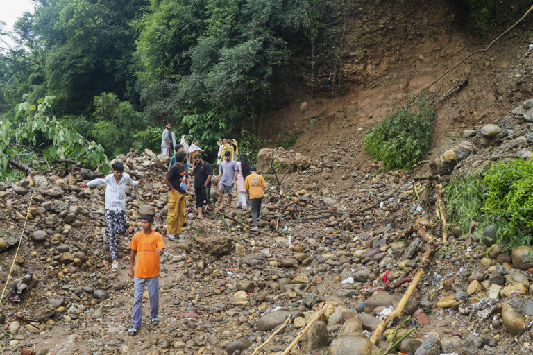 JK: Death toll mounts to 36 after record rains in Jammu; Jhelum ...