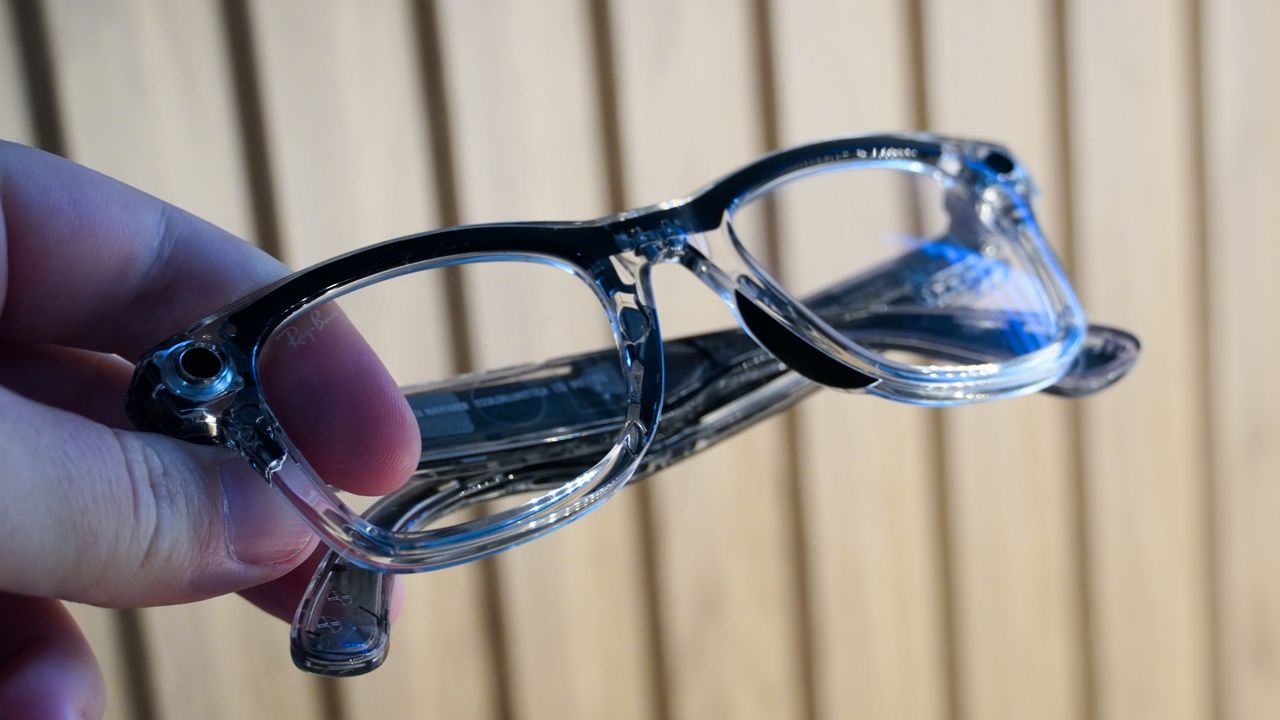 Meta will donate thousands of Ray-Ban AI glasses to 'legally blind' vets