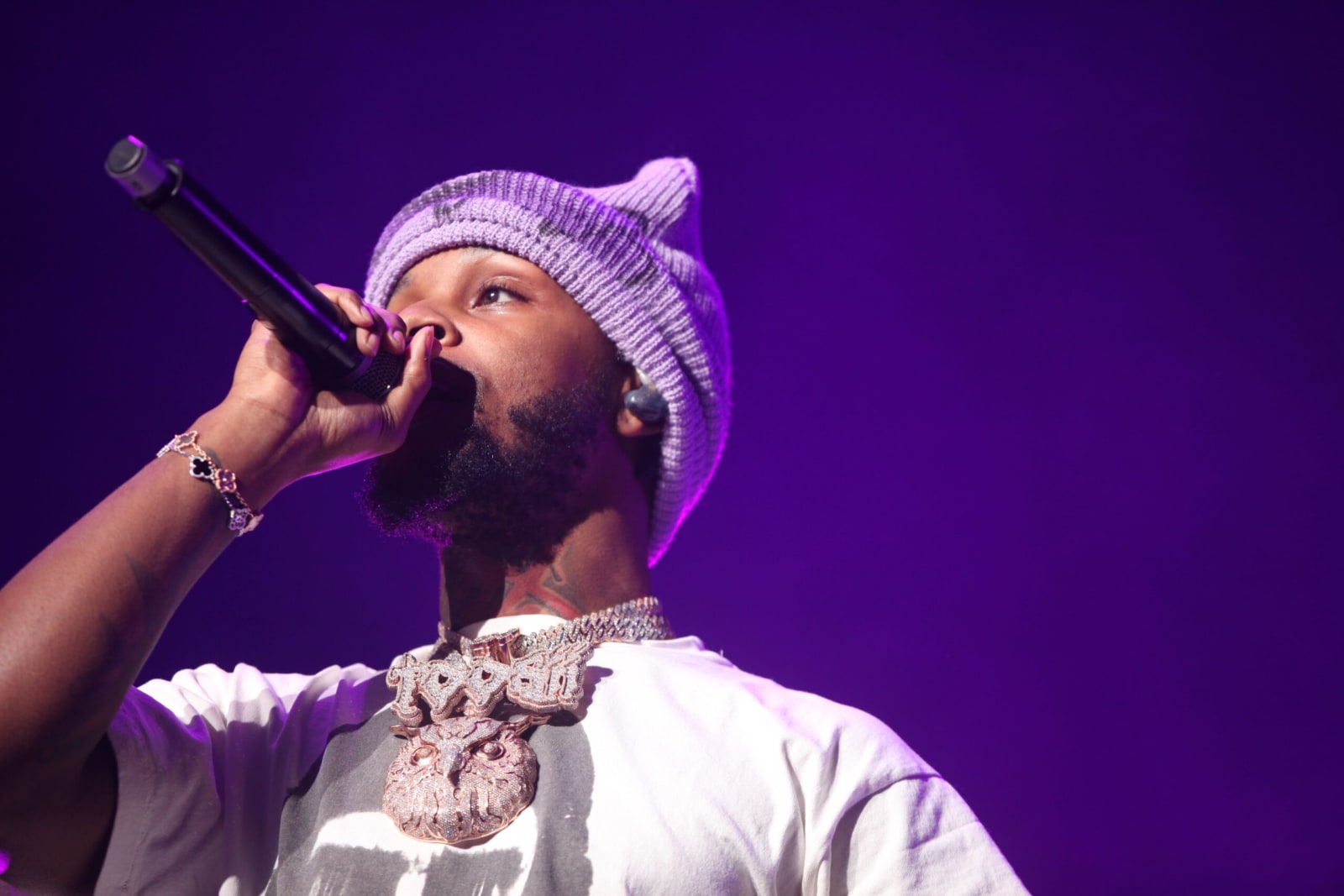 Famous rapper Toosii training to play college football, has first visit ...