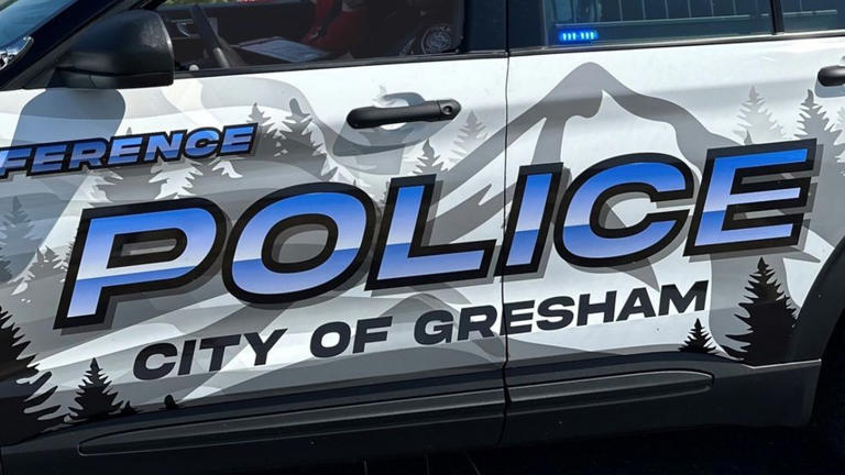 School bus strikes, injures person in power wheelchair in Gresham