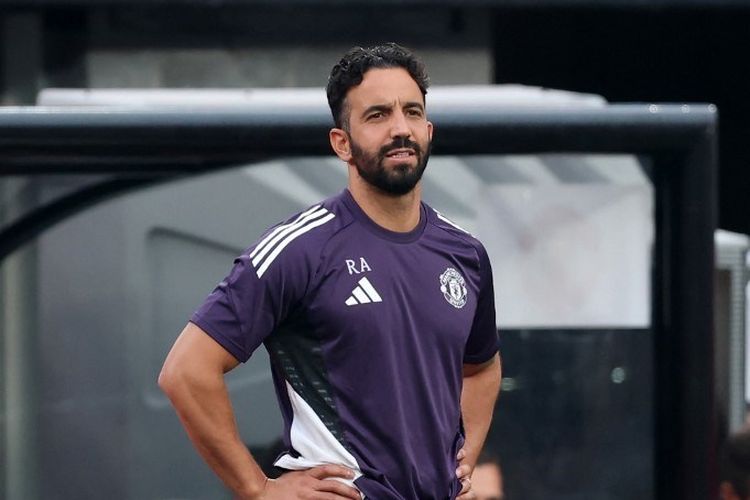 Amorim Abaikan Kritik Slot Soal Gaya Main MU