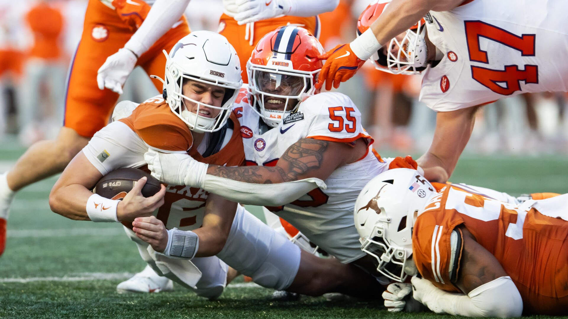 College Football Week 1 Betting: Odds, best bets, predictions, player ...