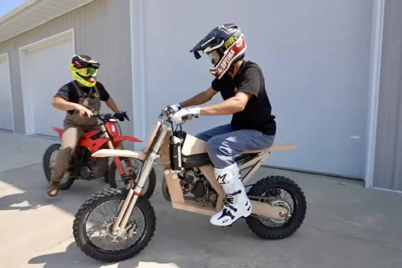 Video: YouTubers build a fully functional wooden motorcycle